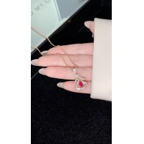 ブランドコピージュエリーブルガリ扇型の赤い宝石のネックレスシリーズを発売 301551