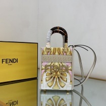 【フェンディ×ヴェルサーチェ コピー】Fendace◆Sunshine Mini ショッパーバッグ FD8051