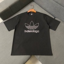 入手困難★BALENCIAGA×Adidas コピー★オーバーサイズ Tシャツ ブラック baa55722