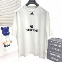 《大人気》バレンシアガ アディダス コピー Tシャツ メンズ bah39402