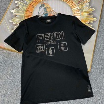 【日本未発売】フェンディ ROMA ロゴ クルーネック コピーTシャツ fej27890