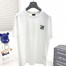 大人気!!新色 フェンディ◆クルーネックロゴジャージーTシャツ 偽物 fer88399